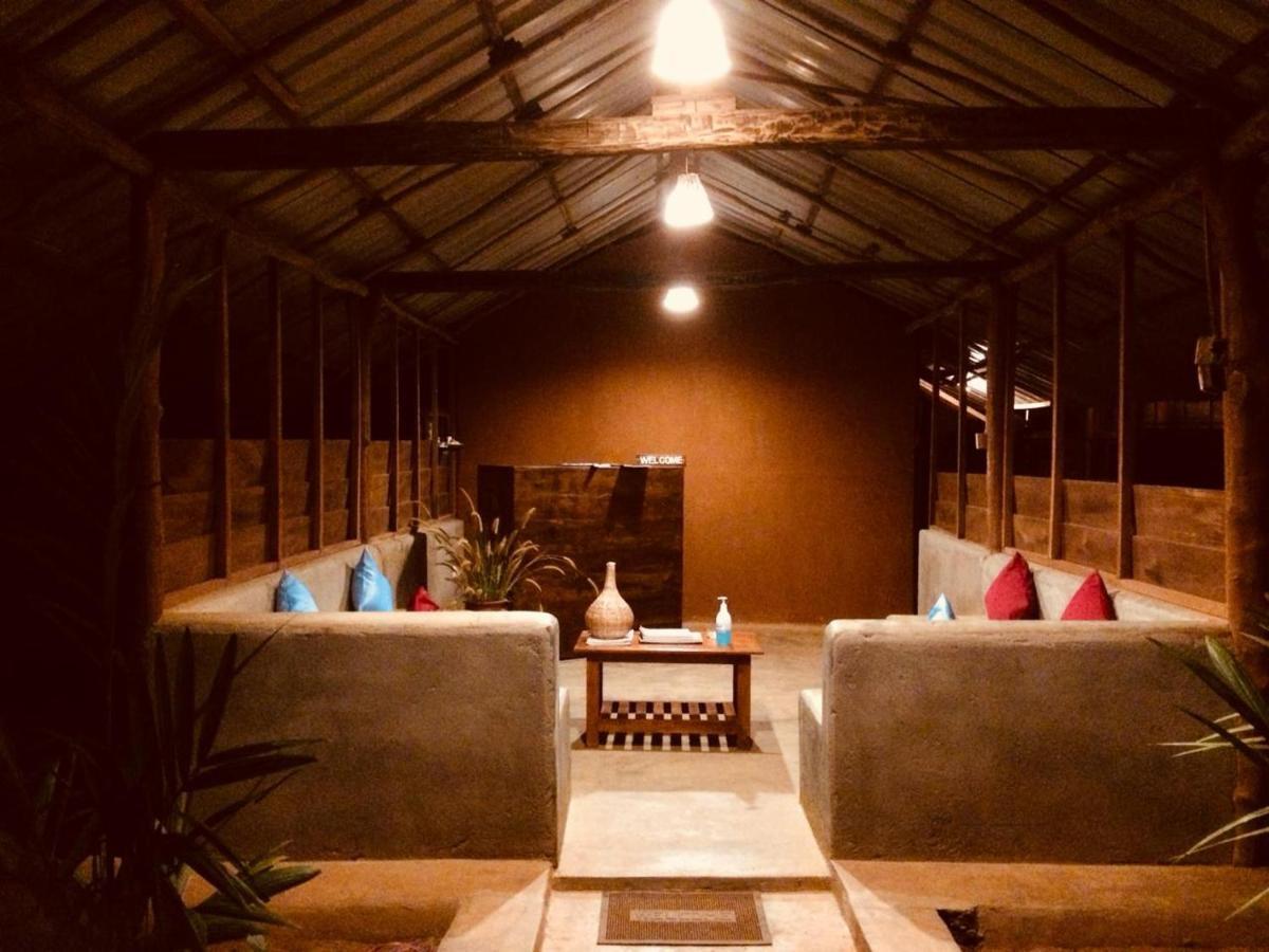 Chena Huts Eco Resort Sigiriya Dış mekan fotoğraf